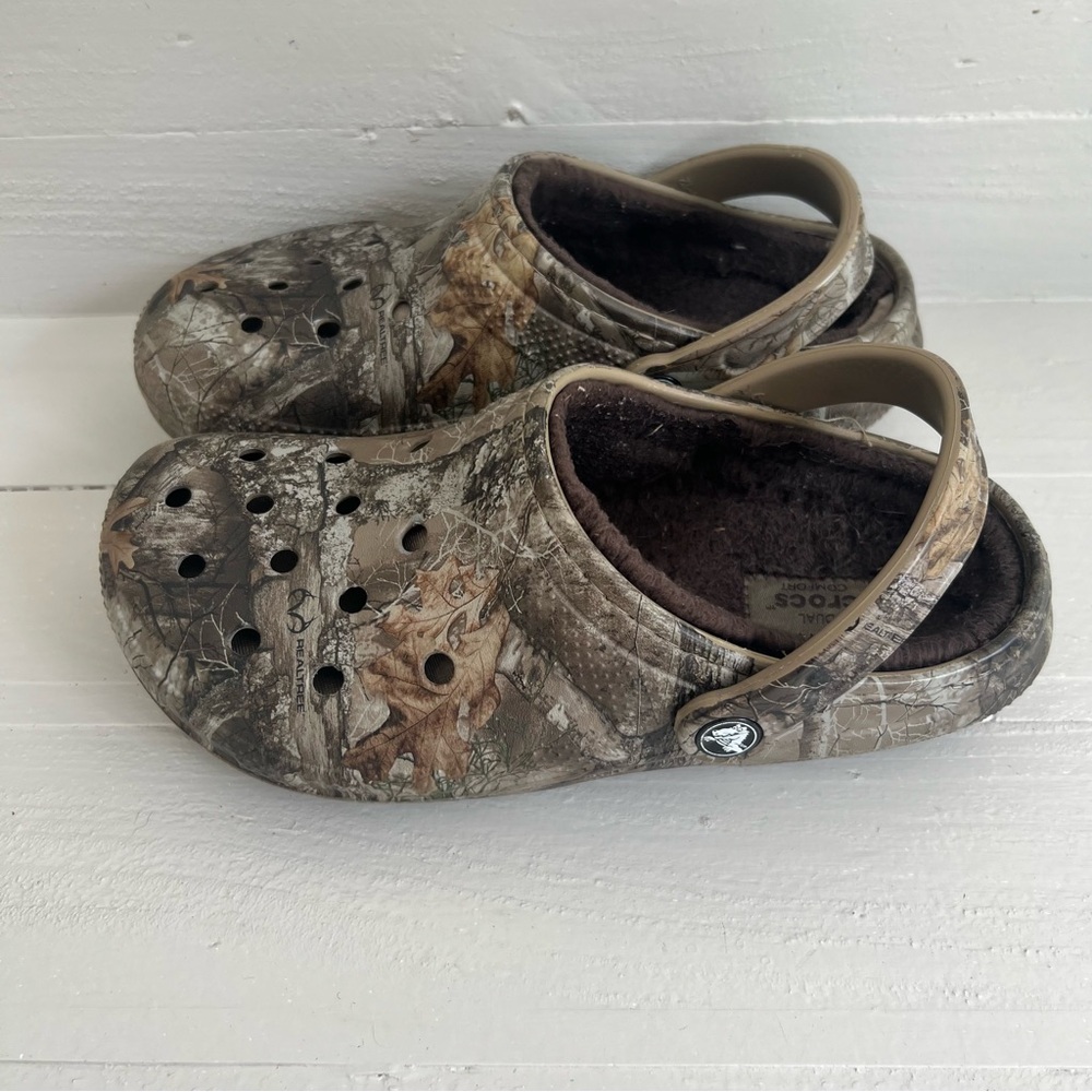 Crocs Classic Lined Realtree Edge Clogs 205377-280 Womens Size 7 Mens Size 5